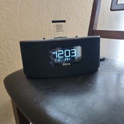 IHome IDL46 Ipod Clock Radio