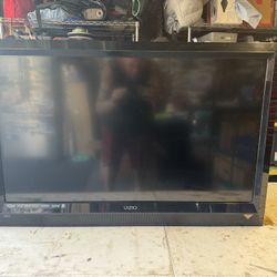 40” Visio TV