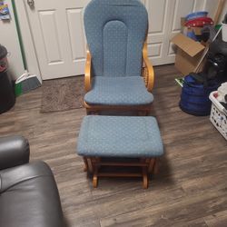 Glider Chair With Glider Ottomon