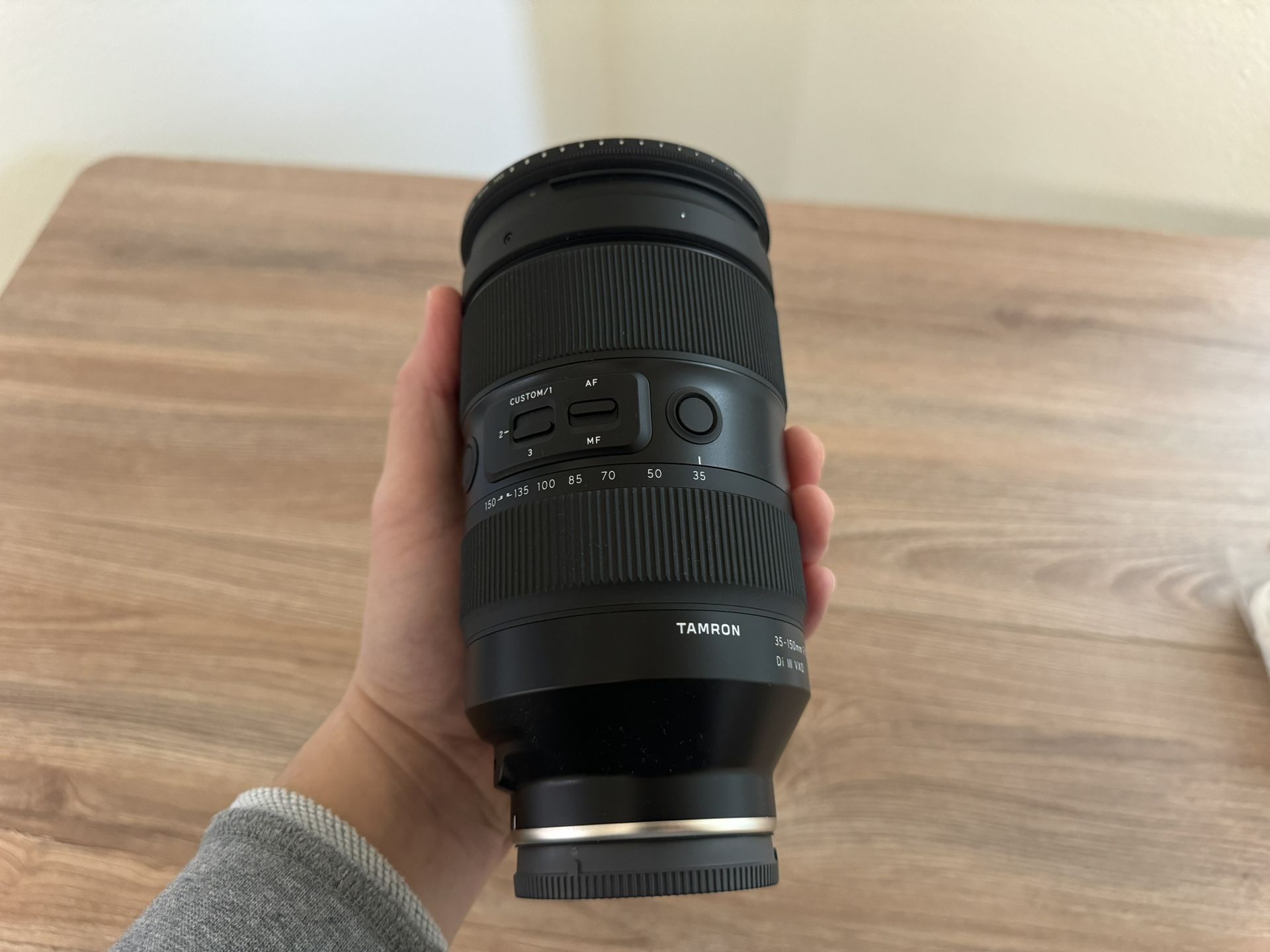 Tamron 35-150mm F / 2-2.8 Sony E-mount