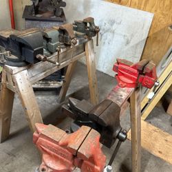 Bench Vise 