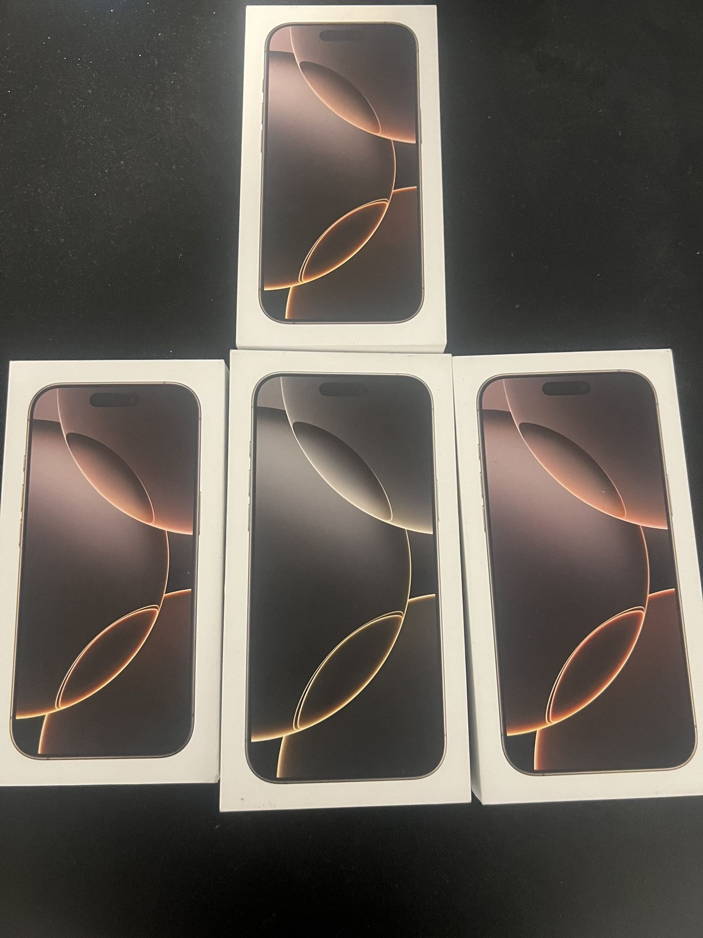 3 iPhone 16 Pro & Pro Max ( Fully Unlocked)