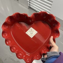 Williams Sonoma Exclusive Emile Henry Ruffe Heart Pie dish