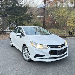 2017 Chevrolet Cruze LT  Clean!!!