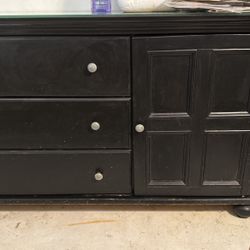 Black Dresser With Glass On Top