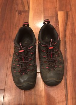 Keen boys size 6