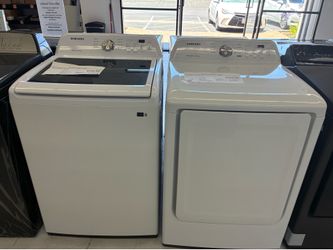 HOT DEAL! Top load washer & Gas dryer set with one year warranty