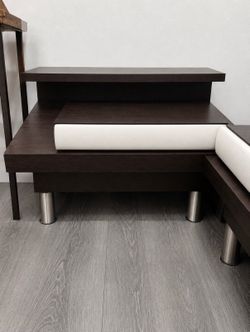 Queen Bed room set & Two end tables