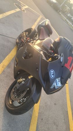 04 gsxr 1000