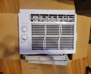 Air Conditioner 5K BTU window unit