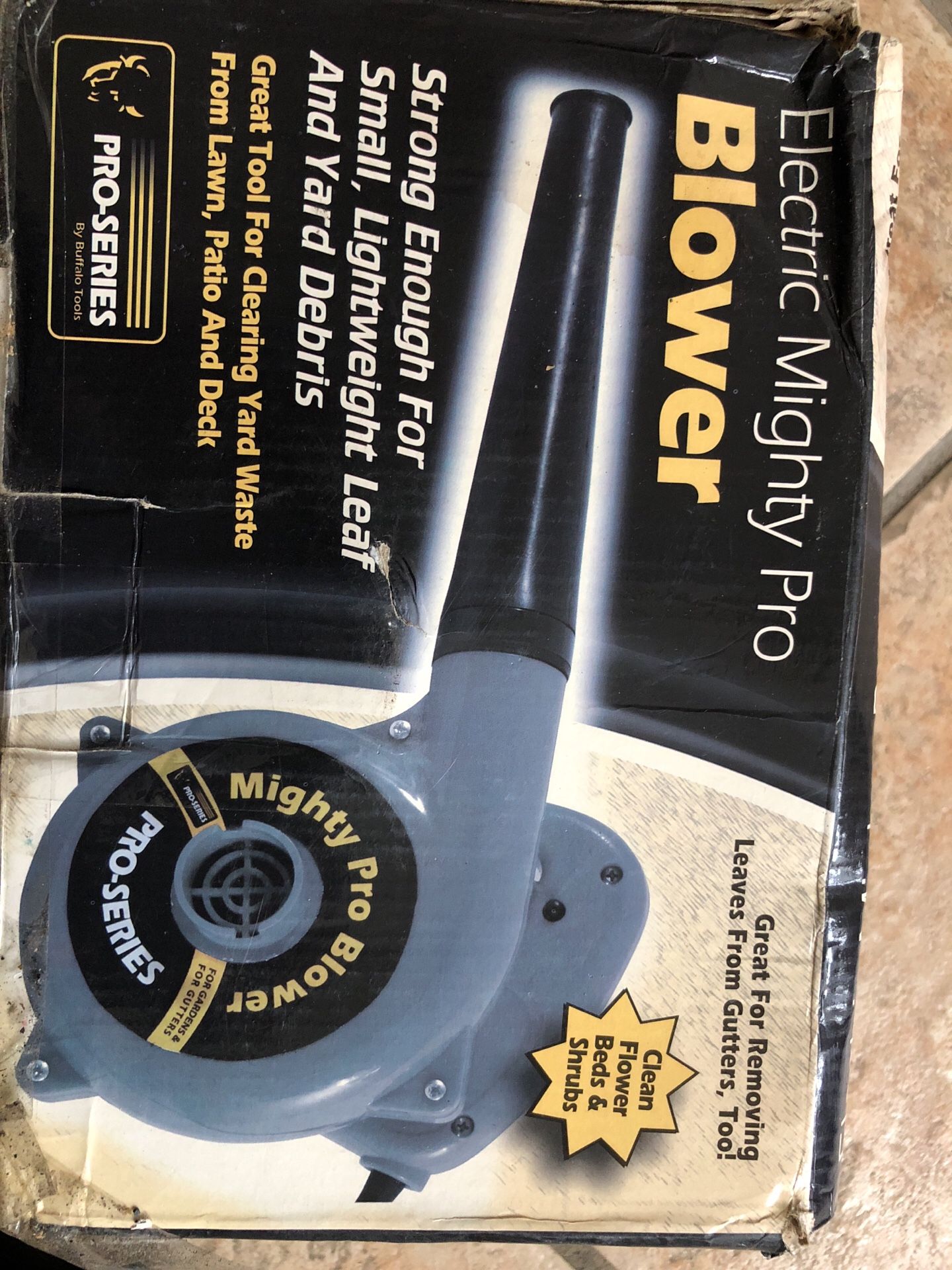 Electric blower brand new in the box