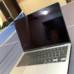 MacBook Air 13.3” M1 Space Grey 