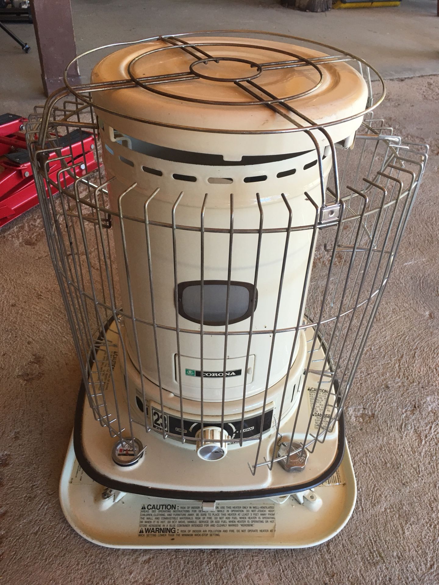 Corona kerosene heater w/Siphon bucket