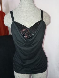 Almost Famous Black Pullover Tank Top Size (XL)