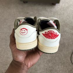 Travis Scott 1 youth size 2