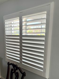 Custom Interior Wood Shutters. Install Included. Persianas De Madera. Best Pricing. We Service All of Southern California. 951-573-2560
