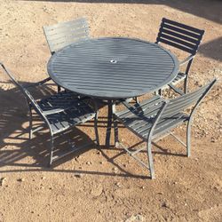 5-Piece Metal Slatted Outdoor umbrella Dining Set with chairs