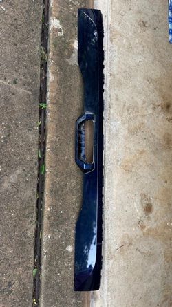 2022-2026 TOYOTA TUNDRA TAILGATE SPOILER OEM