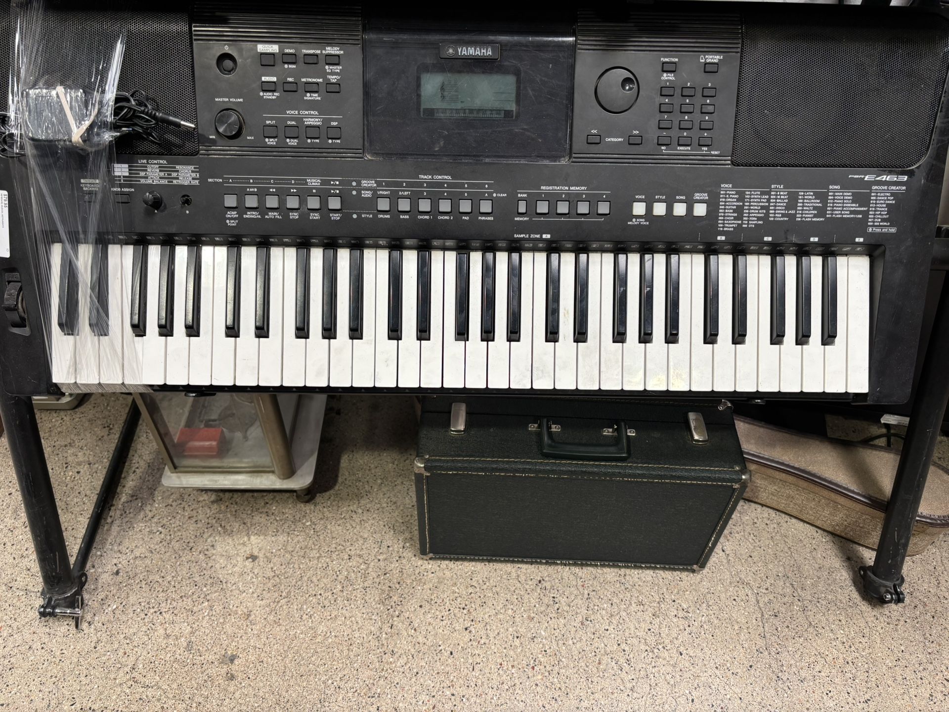 Yamaha PSR-E463 Piano Keyboard Musical Instrument
