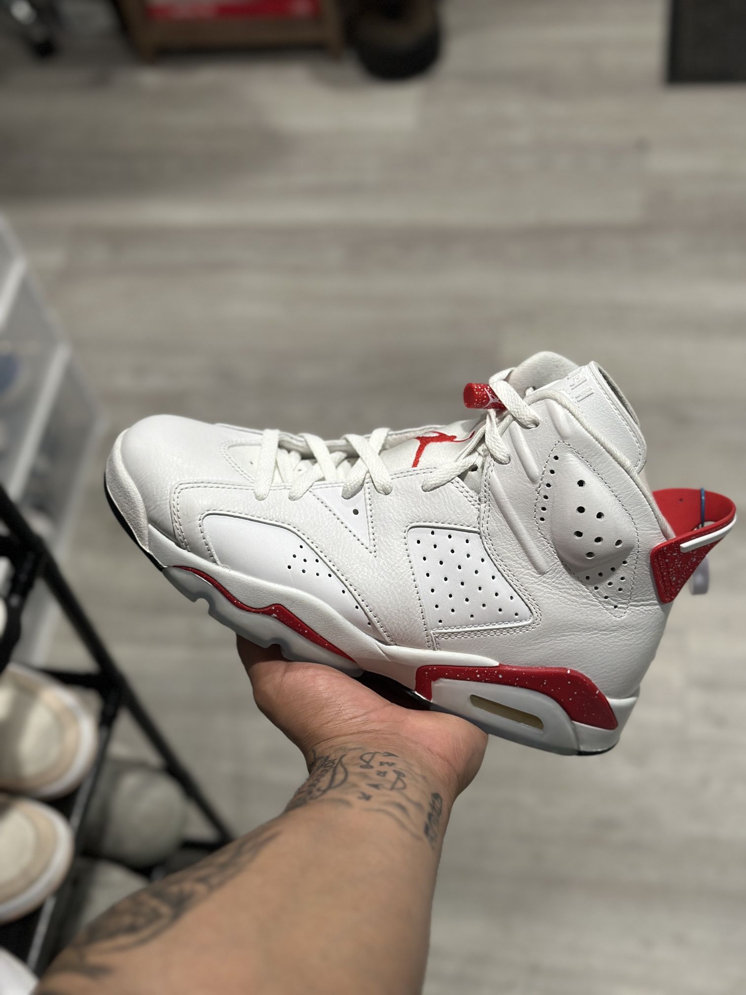 Jordan 6 Red Ore Size 9