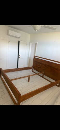 Solid wood king size bed