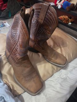 Ariat boots size 7.5 D