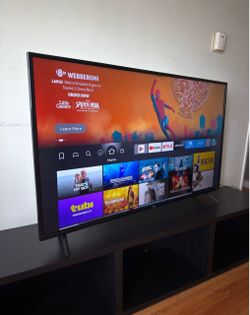 TCL 55” TV w/ Roku