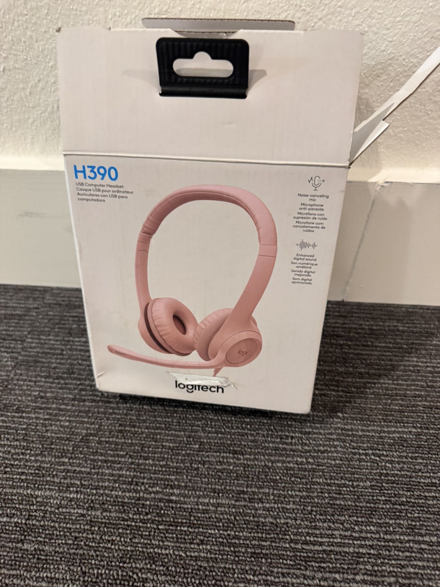 Headphone With Microphone