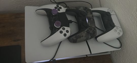 Brand new ps5 slim with ps5 pro controller