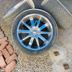  Se venden rines  22s 6 birlos para chevy universales llantas mas omenos 150 dlls o cambio 