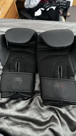Boxing Gloves Venom