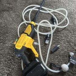 Dewalt power cleaner ( battery not included)