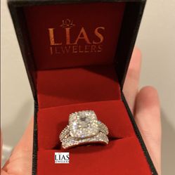 New 18k White Gold Wedding ring Set 