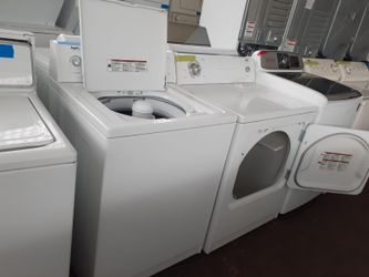 Inglis top load washer and electric dryer set working perfectly with 4 months warranty