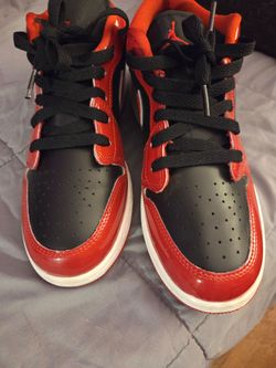Air Jordan 1 Mid Red Black Patent Leather