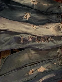 Tons of womens jeans i have