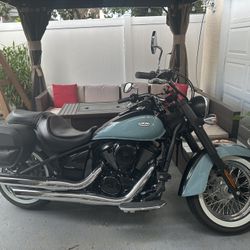 2025 Kawasaki Vulcan 900 Classic