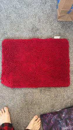 Red Chenille Bath Mat
