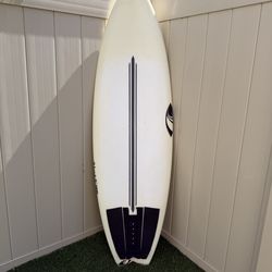 Sharpeye, Twin Turbo, E3, 5”8 surfboard