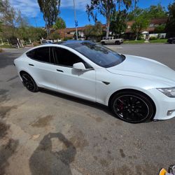 2013 Tesla Model S P85 