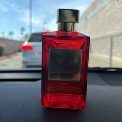 Baccarat cologne size 200ml