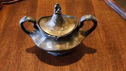 Victorian style silver sugar bowl