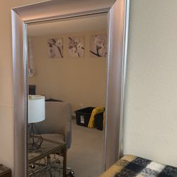 Chic Mirror