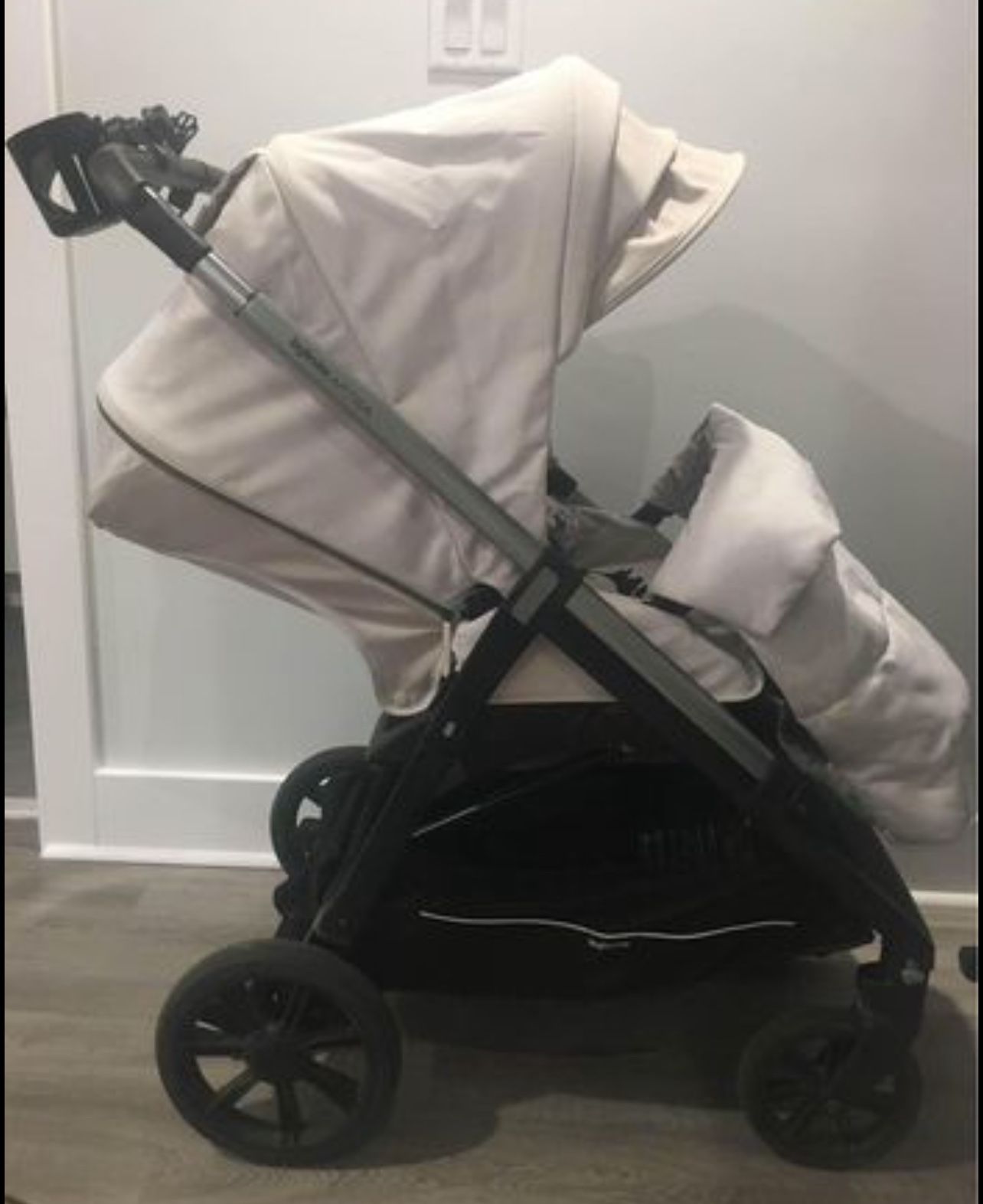 Inglesina aptica Iceberg grey--stroller--bassinet--car seat--diaper bag