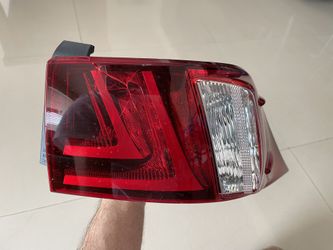 Broken Tail Light For 2015 Lexus IS300