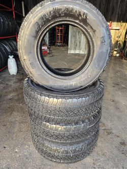 17 INCH TIRE LT 265/70R17 GENERAL GRABBER APT 