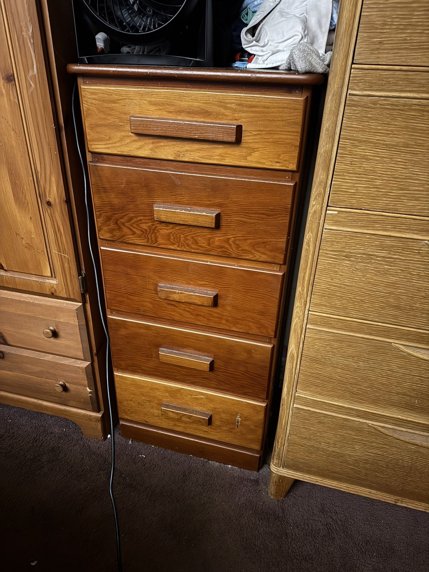 Small Solid Wood 5 Drawer Dresser