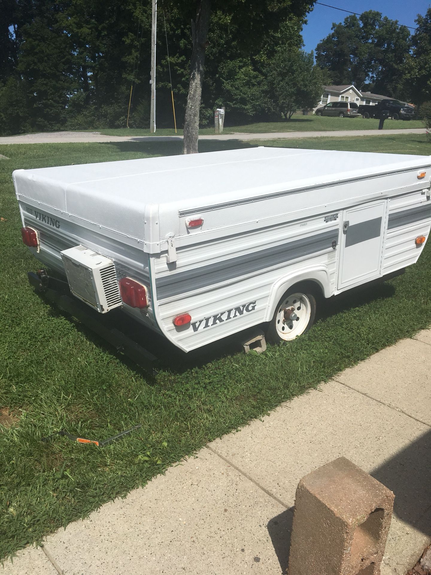95 Viking pop up camper