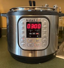 Instant Pot Duo 7-in-1 Electric Pressure Cooker