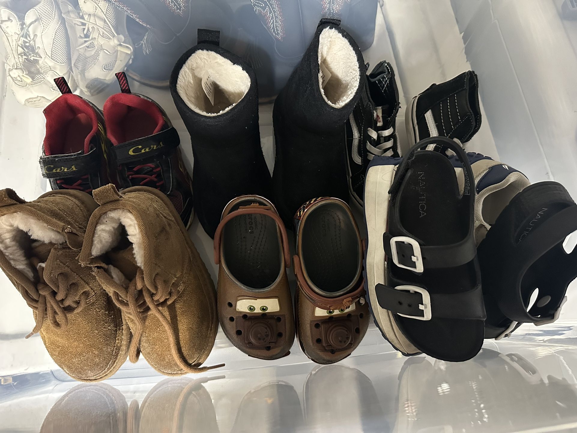 Kids shoes